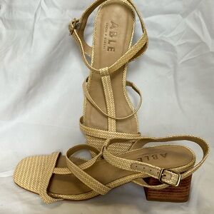 ABLE Rafia Sandal - size 8.5